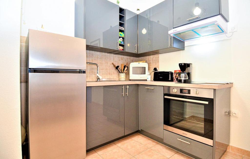 Appartement 3 Min A Pied Du Centre D'Uzes Parking Piscine ภายนอก รูปภาพ